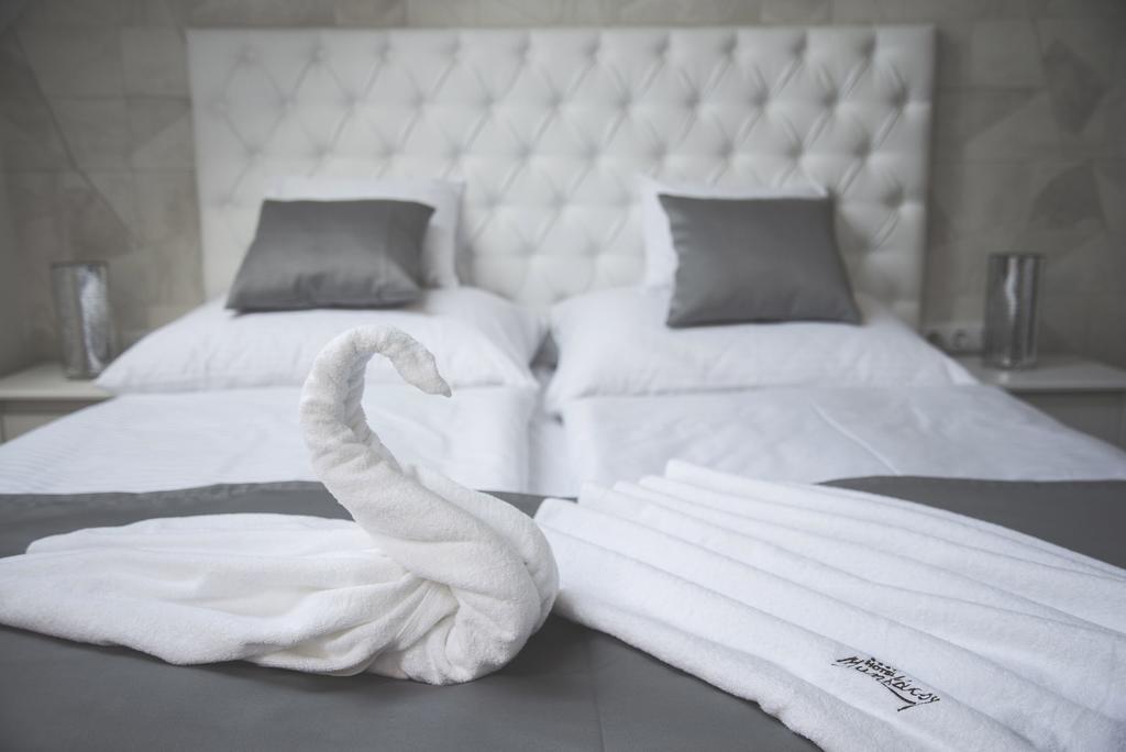 Munkacsy Hotel Bekescsaba Room photo